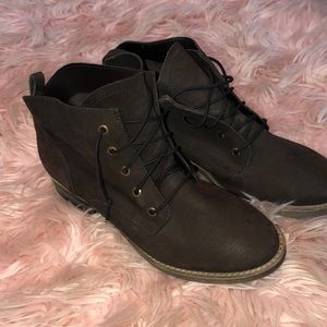 Women’s boots